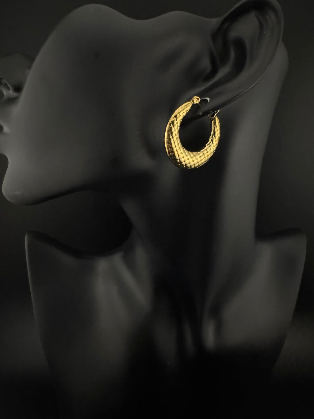 Anti-Tarnish Water resistant Gold Hoop earrings in drop design/Everyday earrings/Light weight everyday jewelry/office wear/daily wear hoops