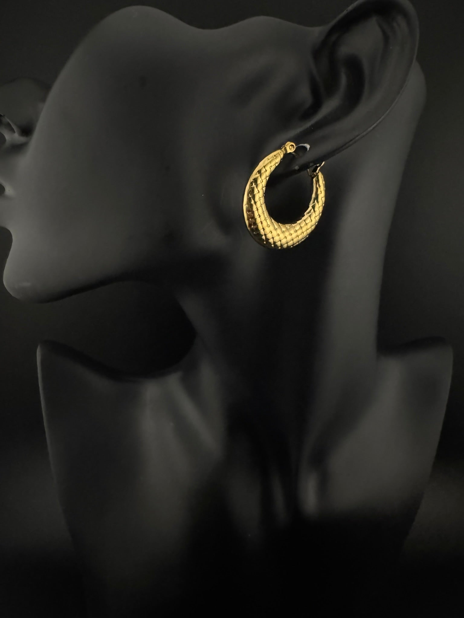 Anti-Tarnish Water resistant Gold Hoop earrings in drop design/Everyday earrings/Light weight everyday jewelry/office wear/daily wear hoops