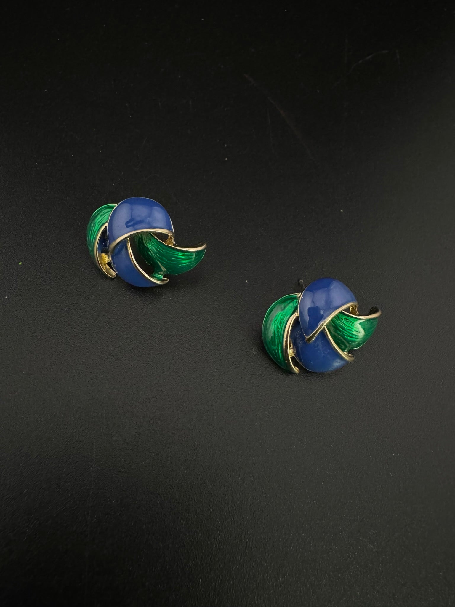 Anti-Tarnish Water resistant Gold Hoop earrings in drop design/Everyday earrings/Light weight everyday jewelry/office wear/daily kids jewelry