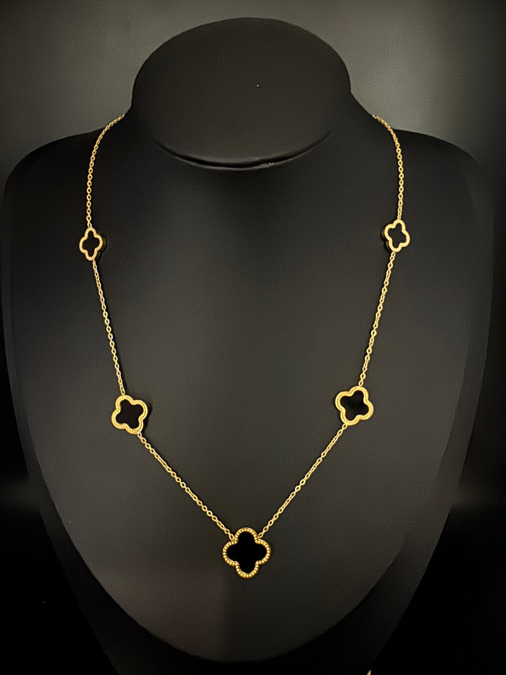 Anti-Tarnish Water resistant 18K Gold color plated clover Necklace/Office wear /Everyday jewelry/Light weight everyday jewelry