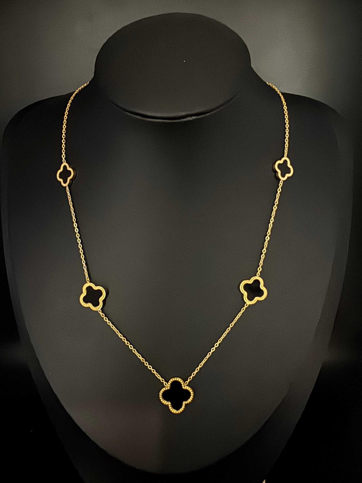 Anti-Tarnish Water resistant 18K Gold color plated clover Necklace/Office wear /Everyday jewelry/Light weight everyday jewelry