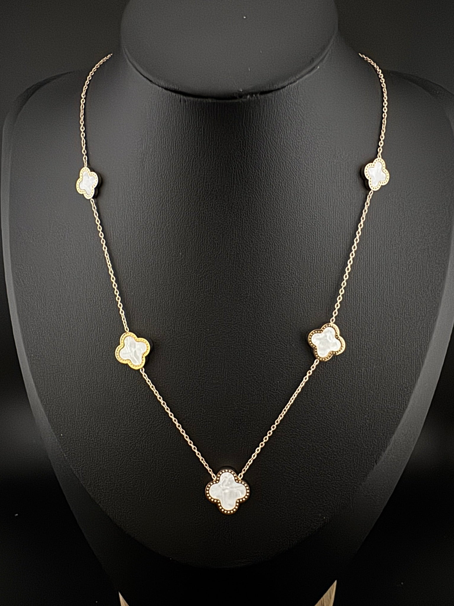 Anti-Tarnish Water resistant 18K Gold color plated clover Necklace/Office wear /Everyday jewelry/Light weight everyday jewelry