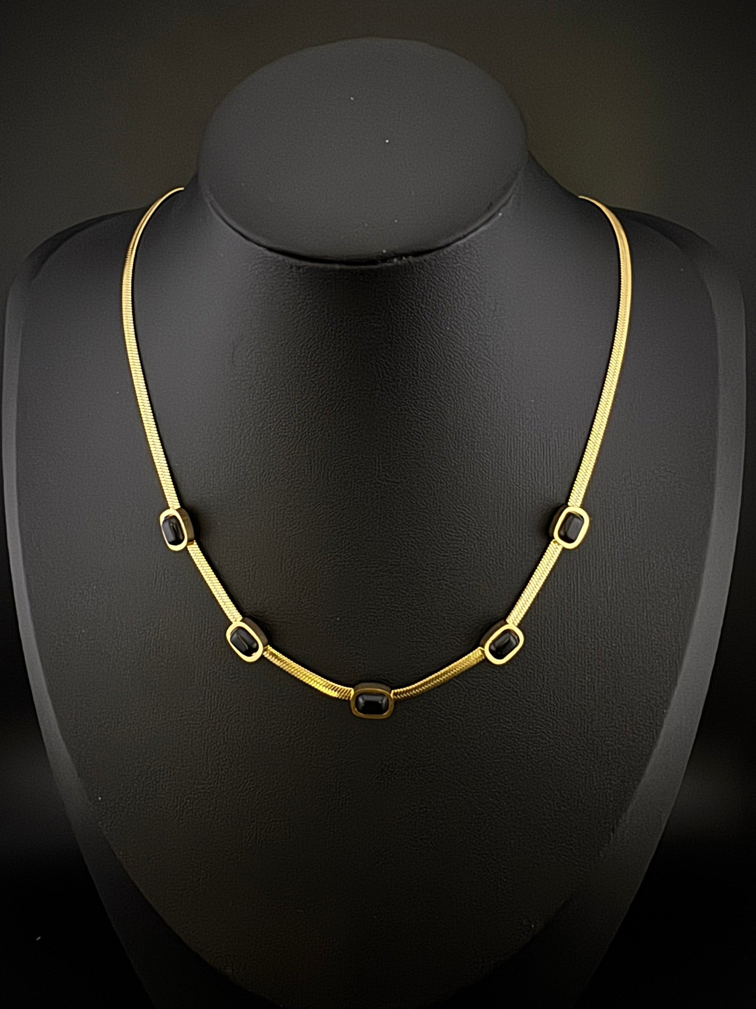 Anti-Tarnish Water resistant 18K Gold color plated necklace/Simple Office wear necklace/Everyday jewelry/Light weight everyday jewelry