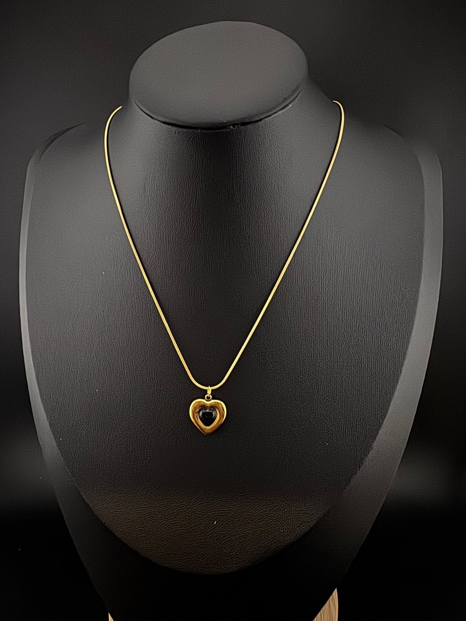 Anti-Tarnish Water resistant 18K Gold color plated necklace /everyday jewelry/Simple Office wear necklace/gold jewelry/Light weight jewelry