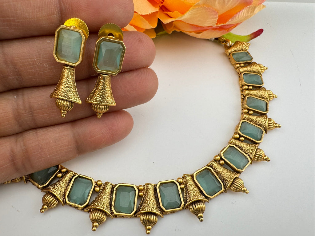 Premium Quality Traditional matt Gold and stones sleek Necklace with earrings/Indian necklace set/sleek lightweight necklace set/Gold Plated