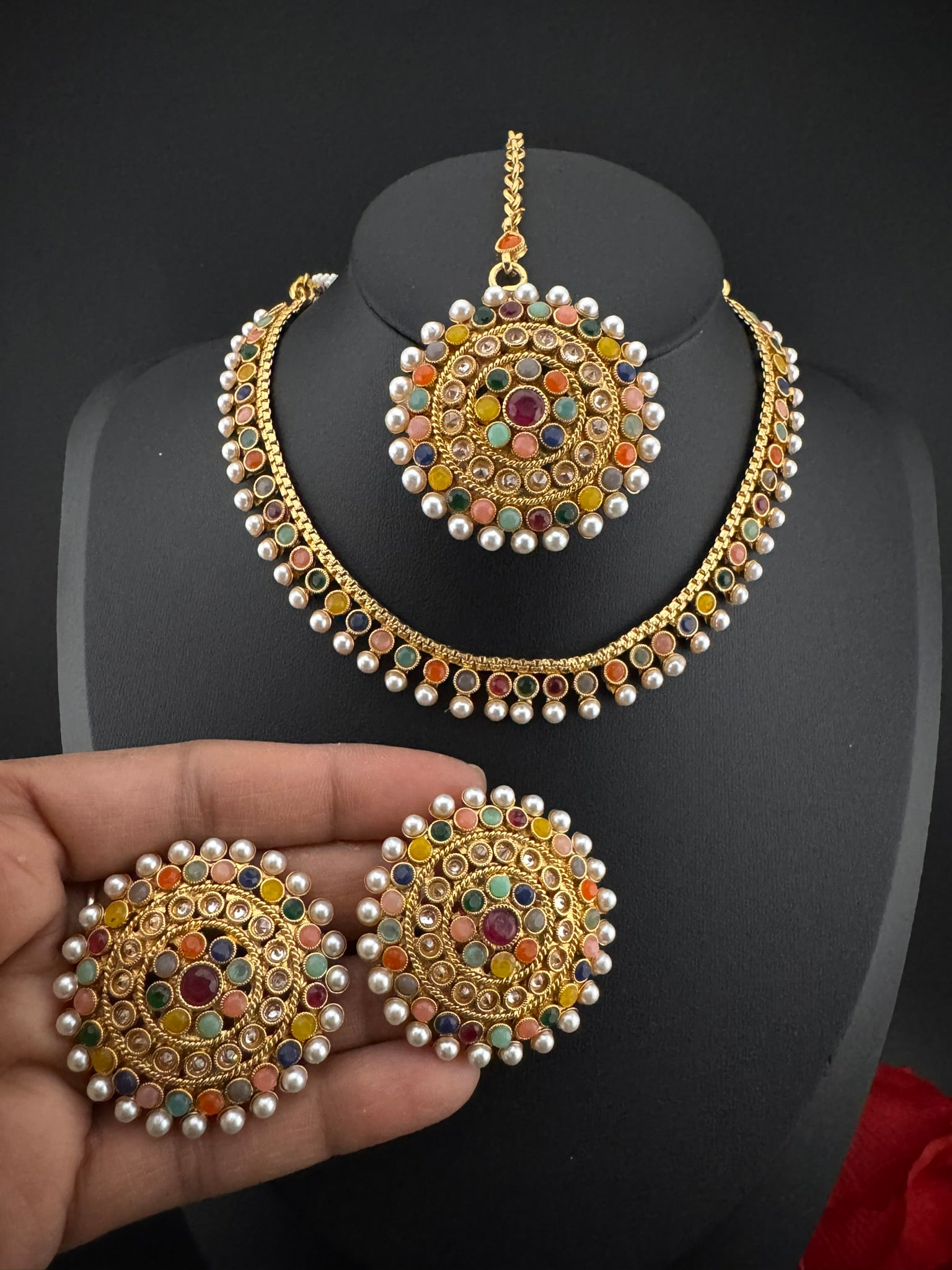 Premium Quality Traditional matt Gold, stones and pearls Necklace with oversized stud earrings and Tikka/Indian sleek necklace set/lightw