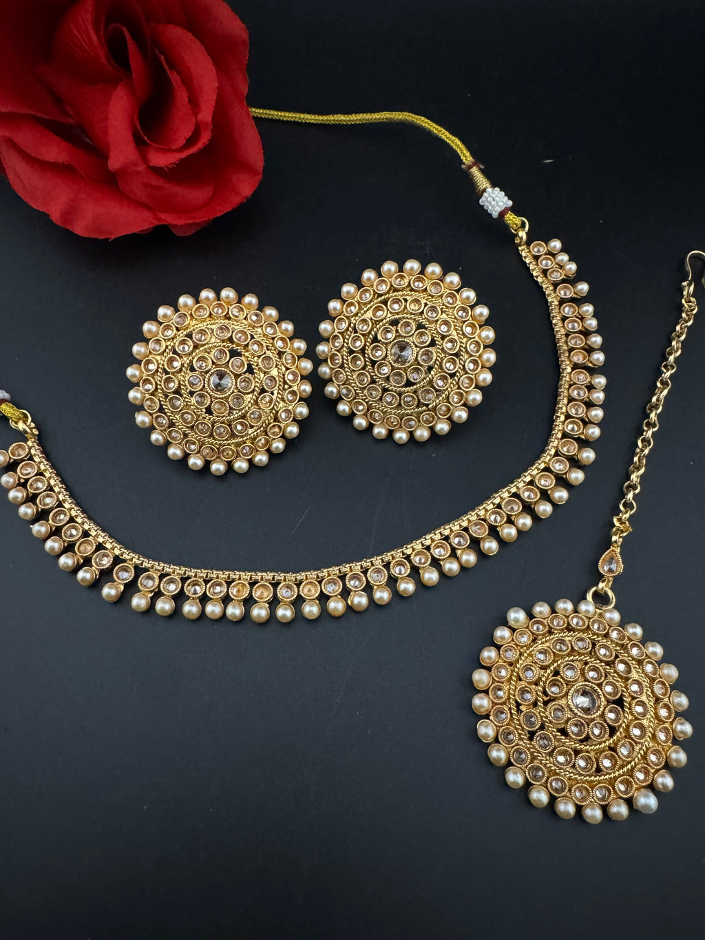 Premium Quality Traditional matt Gold, stones and pearls Necklace with oversized stud earrings and Tikka/Indian sleek necklace set/lightw