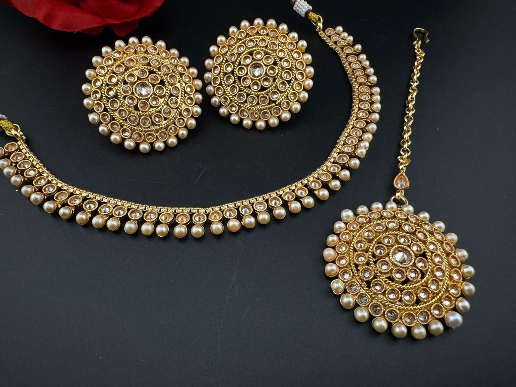 Premium Quality Traditional matt Gold, stones and pearls Necklace with oversized stud earrings and Tikka/Indian sleek necklace set/lightw