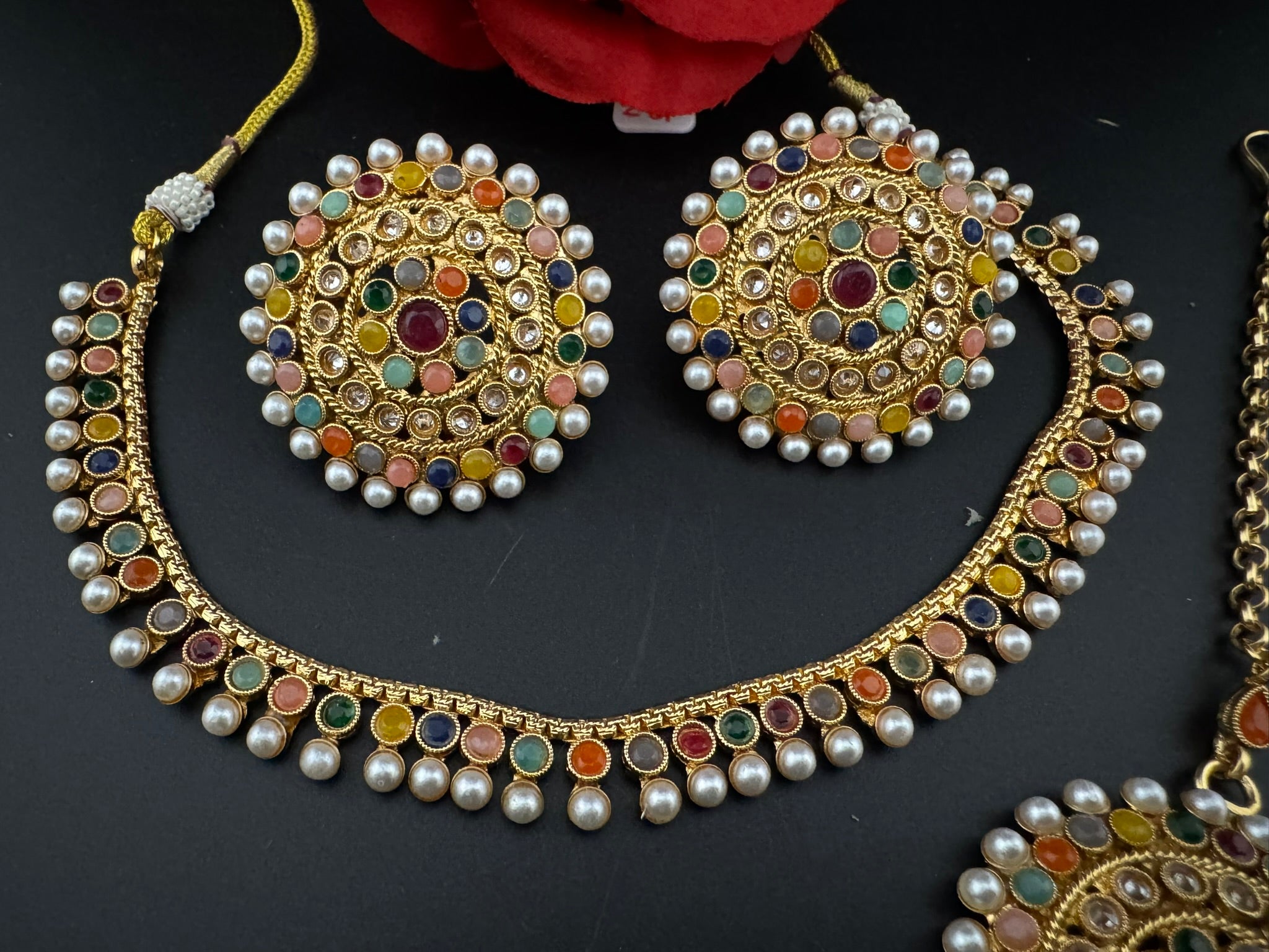 Premium Quality Traditional matt Gold, stones and pearls Necklace with oversized stud earrings and Tikka/Indian sleek necklace set/lightw