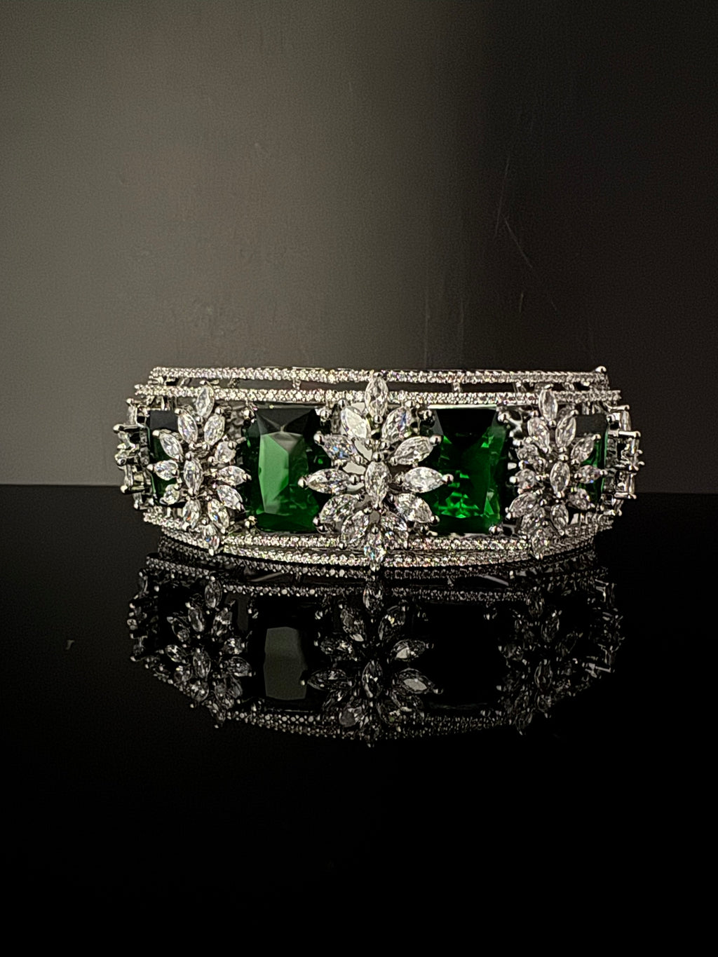 Premium Silver color Openable Designer bracelet with crystal stones, Cubic Zirconia in unique Designer setting/single bangle/Bracelet Bangle