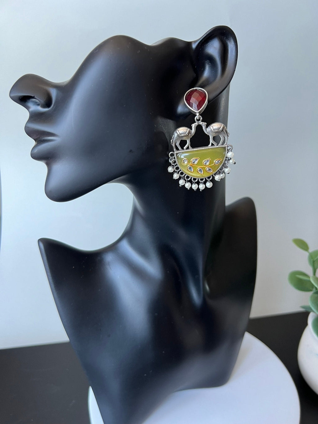 Yellow oxidized silver earring with Camels, stones and pearls