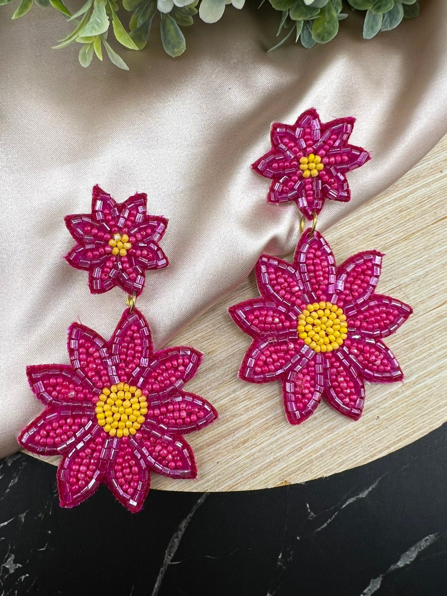 Beaded Shining Magenta/Pink Flower quirky earring/Handmade earring/Statement Earring/Boho Earring/Beaded earring/Ethnic Earring/Valentines