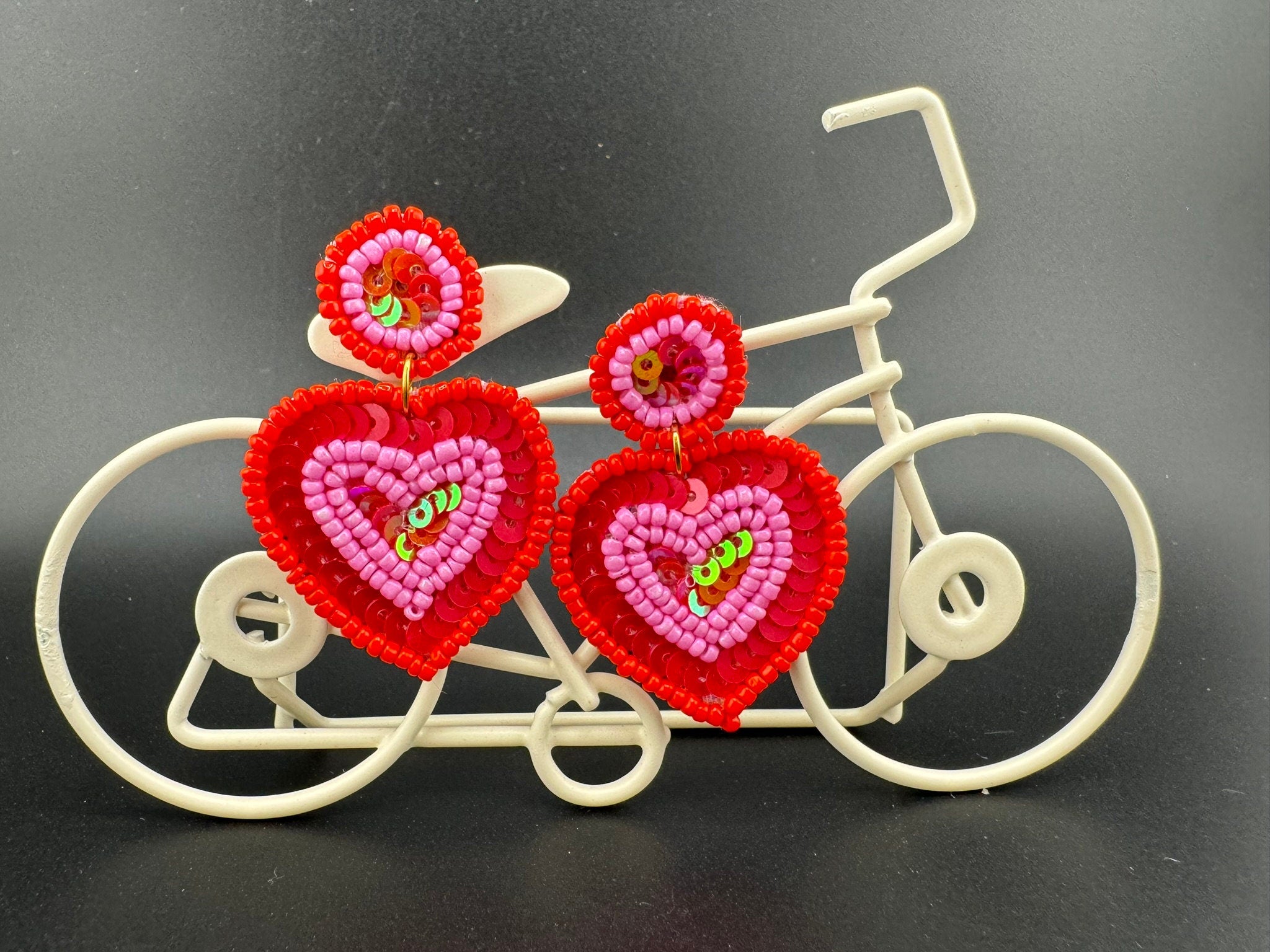 Beaded Pink and Red Heart quirky earring/Handmade earring/Statement Earring/Boho Earring/Beaded earring/Ethnic Earring/Valentines Love