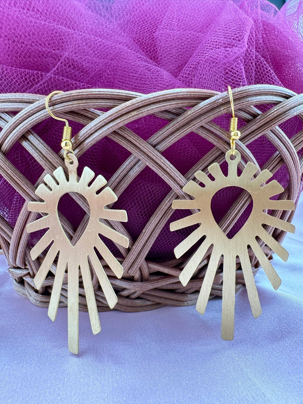 Matt Gold quirky earrings in unique sleek dazzle design