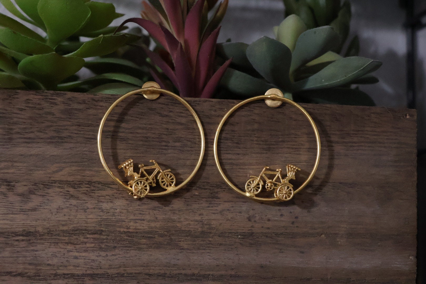 Premium Matt Gold unique quirky earrings in unique circle Rickshaw design/Statement earrings/everyday jewelry/Indian Earring/Unique design