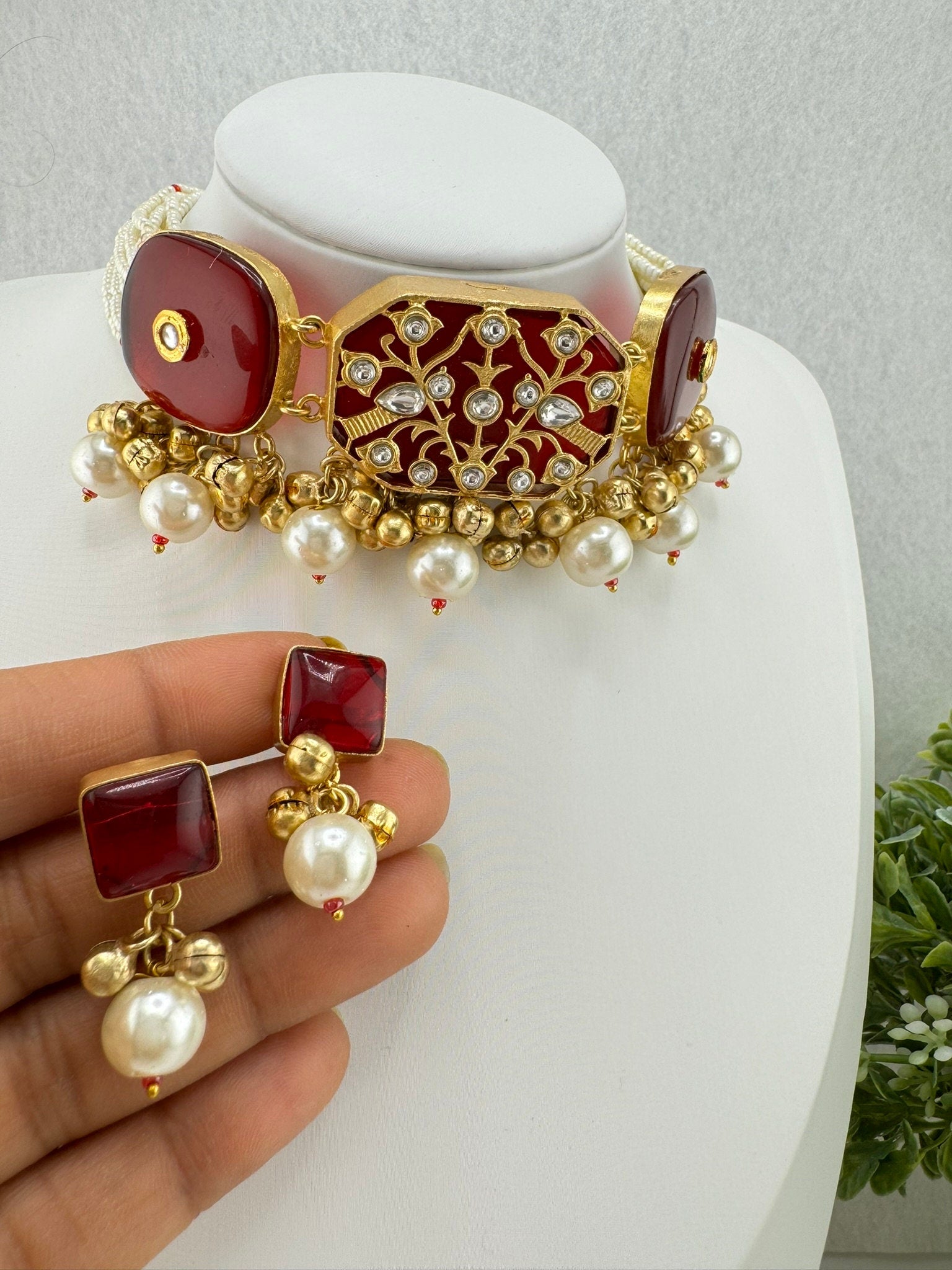 Premium Quality Amrapali fusion kundan statement choker Necklace set with earrings in Moissanite Kundan Inlay work Gungroo on natural stones