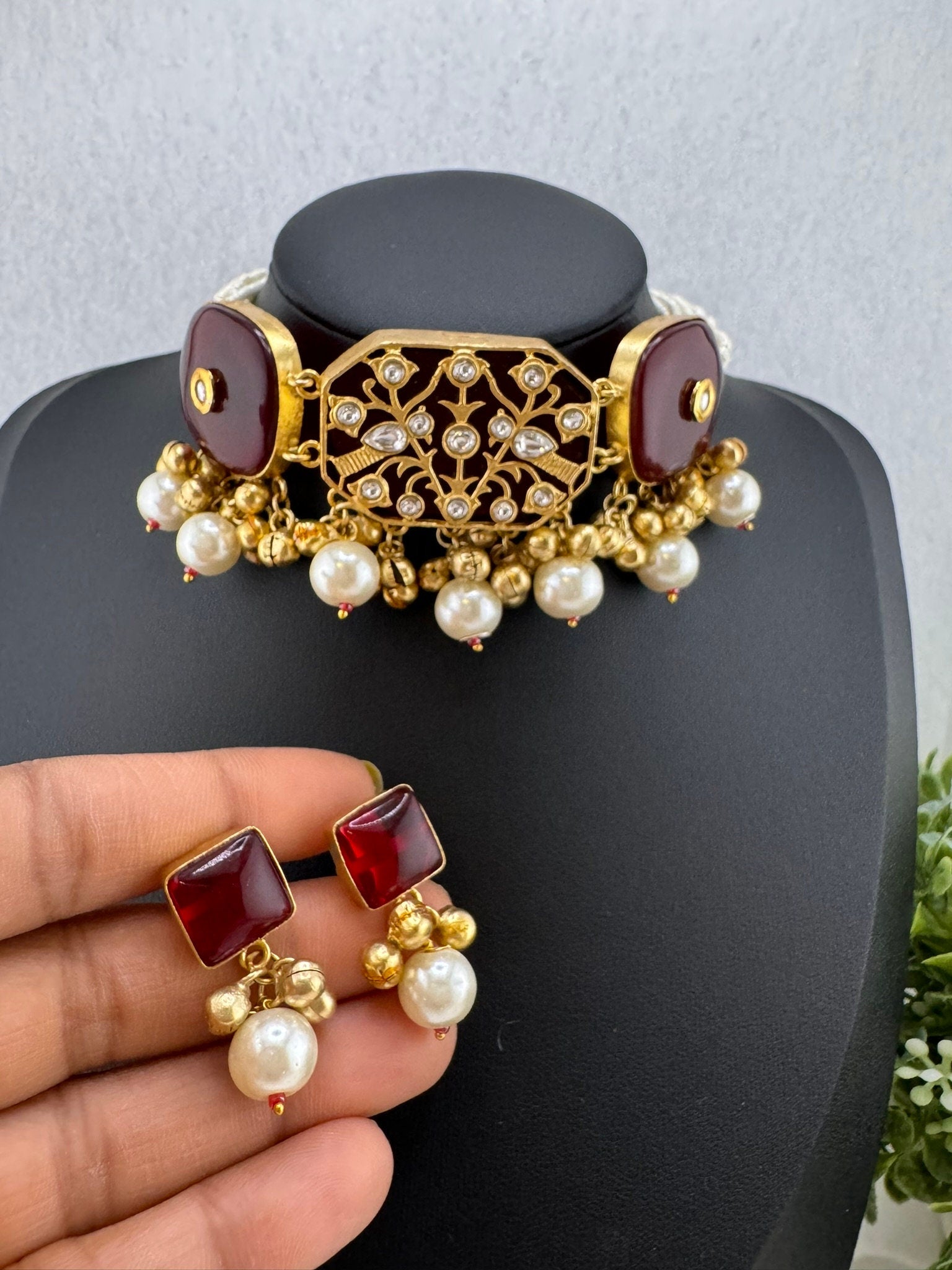 Premium Quality Amrapali fusion kundan statement choker Necklace set with earrings in Moissanite Kundan Inlay work Gungroo on natural stones