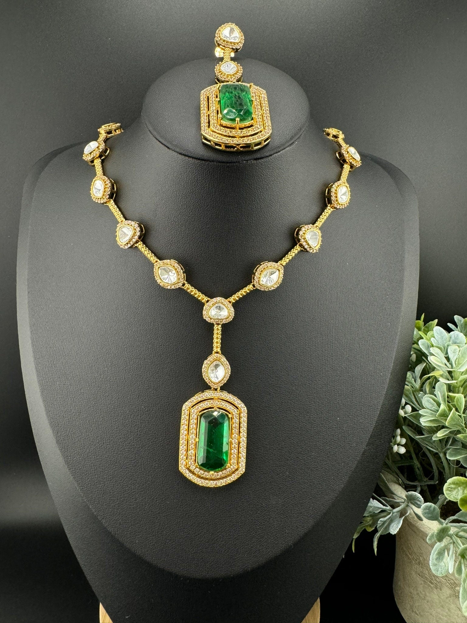 Premium Qlty Uncut moissanite Kundan, CZ, Big Green Doublet stone Necklace set with earrings/Indian jewelry/silver foil back/Premium Kundan