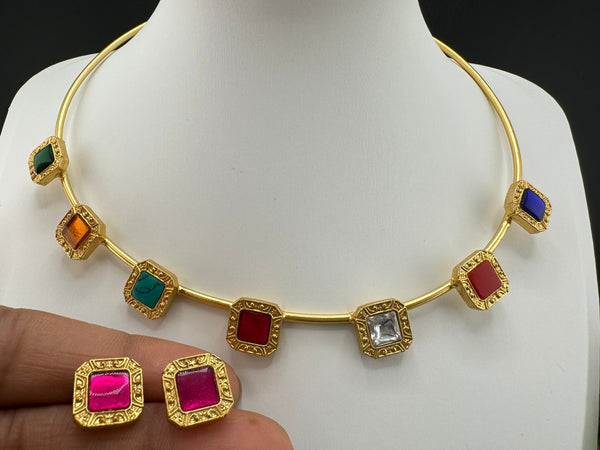 Premium Quality Multicolor stone, Kundan Matt Gold Hasli Necklace with studs earring/Indian jewelry/Sleek Necklace set/Bridesmaids gift