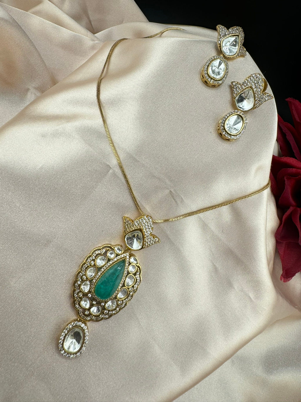 Tyaani Inspired Premium qlty moissanite Kundan, Doublet stone, CZ pendant set/Indian jewelry/silver foil back/Premium Kundan/Bridesmaid gift