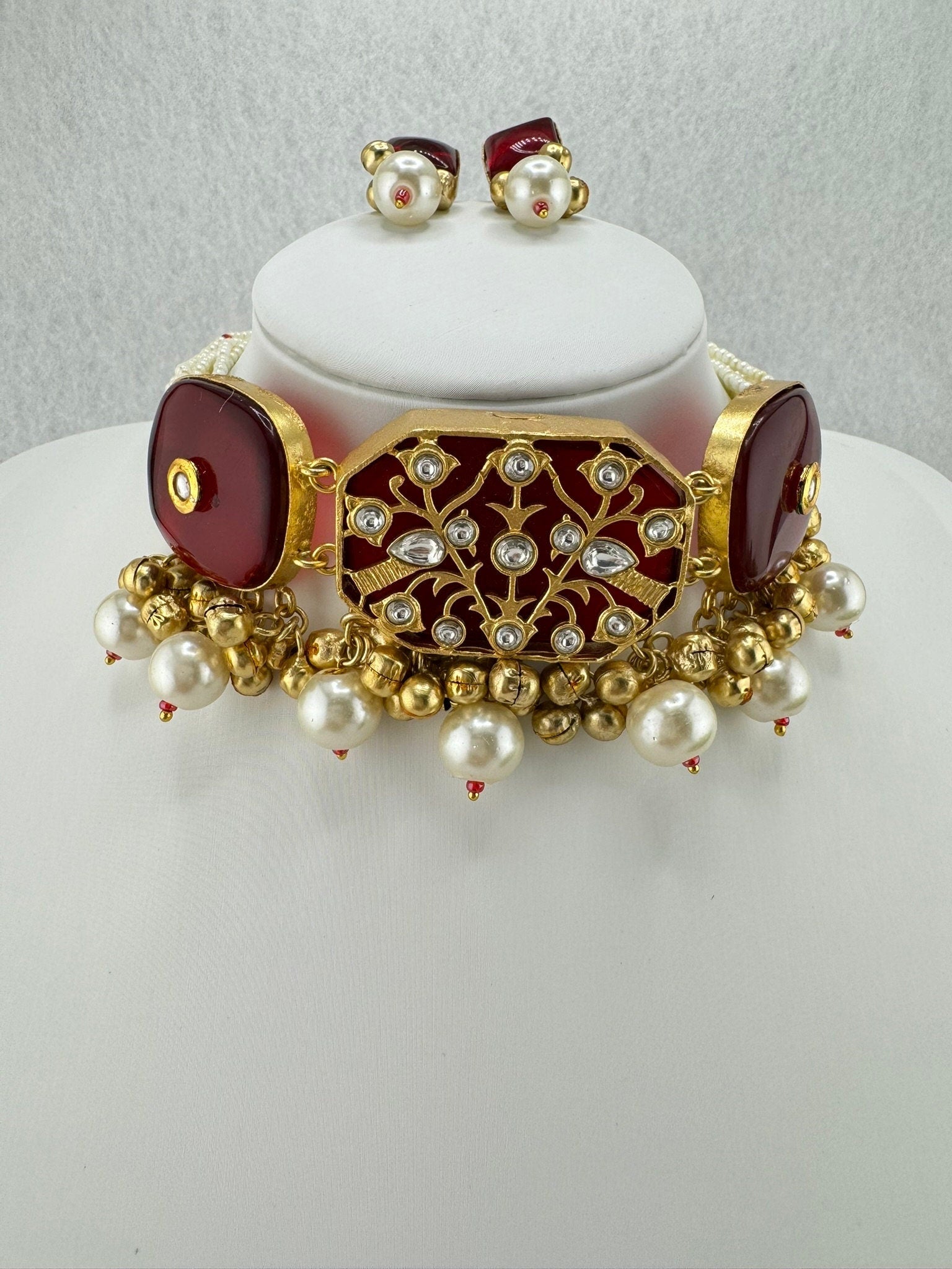 Premium Quality Amrapali fusion kundan statement choker Necklace set with earrings in Moissanite Kundan Inlay work Gungroo on natural stones