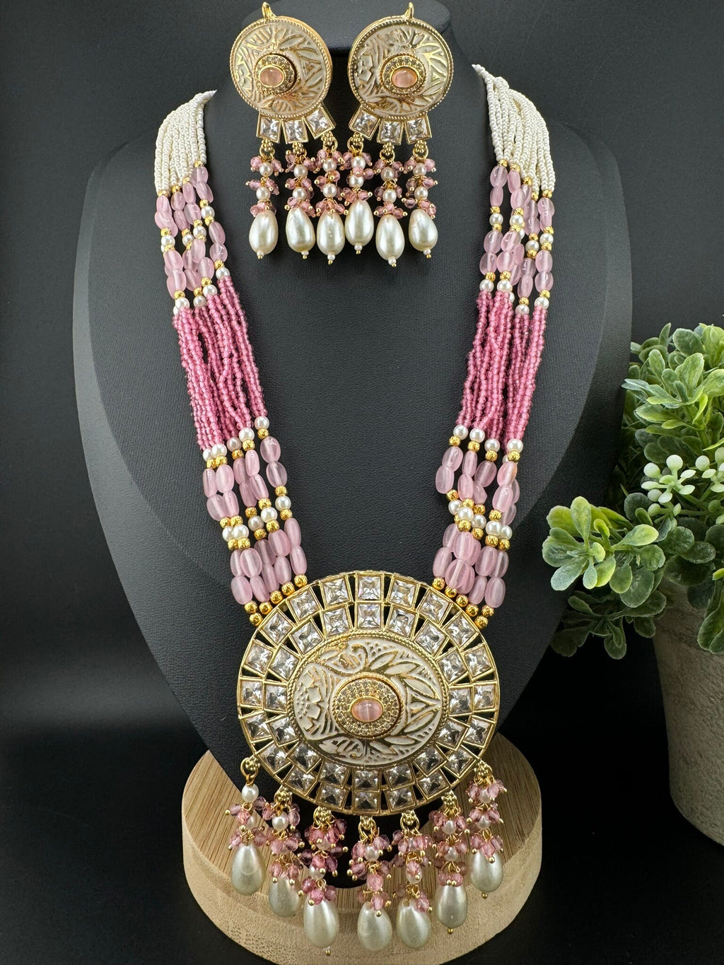 Premium Quality Pink High gloss Minakari Moissanite Kundan Pearls onyx beads Rani Haar/long Necklace set in Moissanite Kundan with earrings