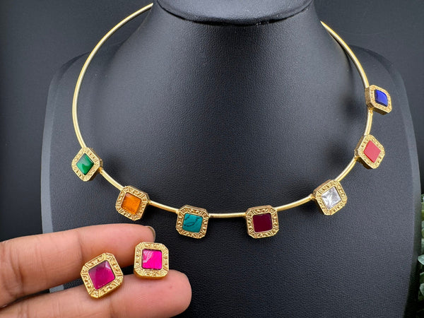 Premium Quality Multicolor stone, Kundan Matt Gold Hasli Necklace with studs earring/Indian jewelry/Sleek Necklace set/Bridesmaids gift