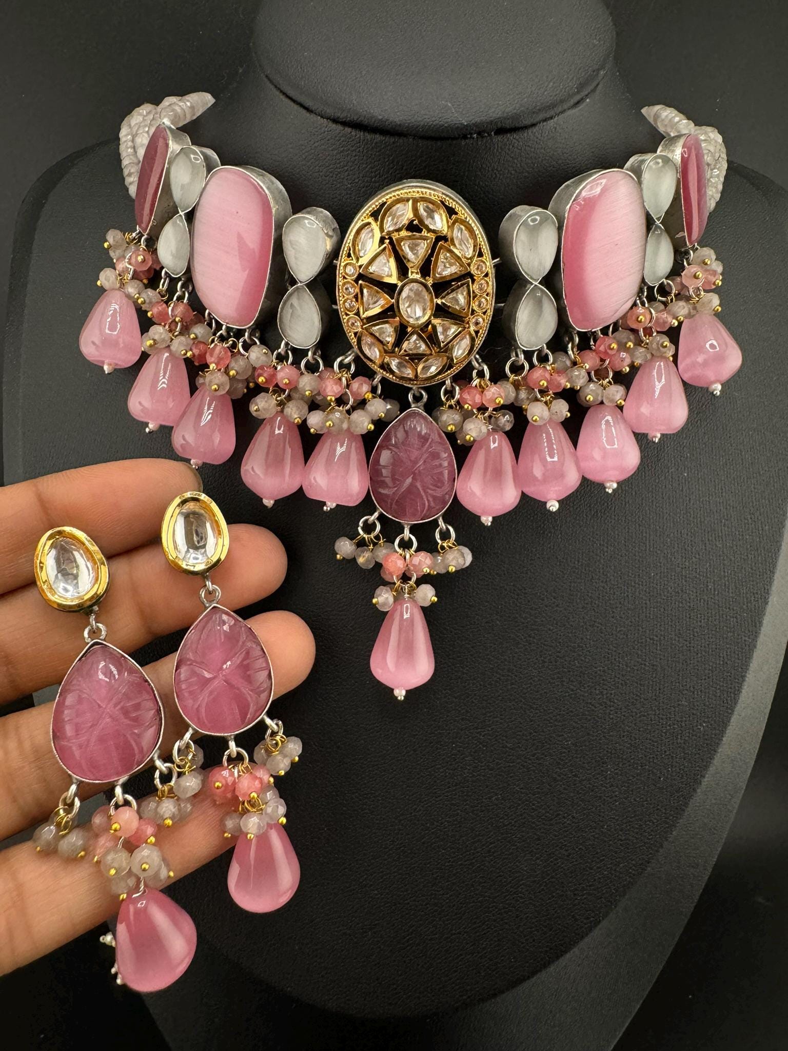 Premium fusion Choker Necklace set with HQ Moissanite kundan, onyx beads and carved stone