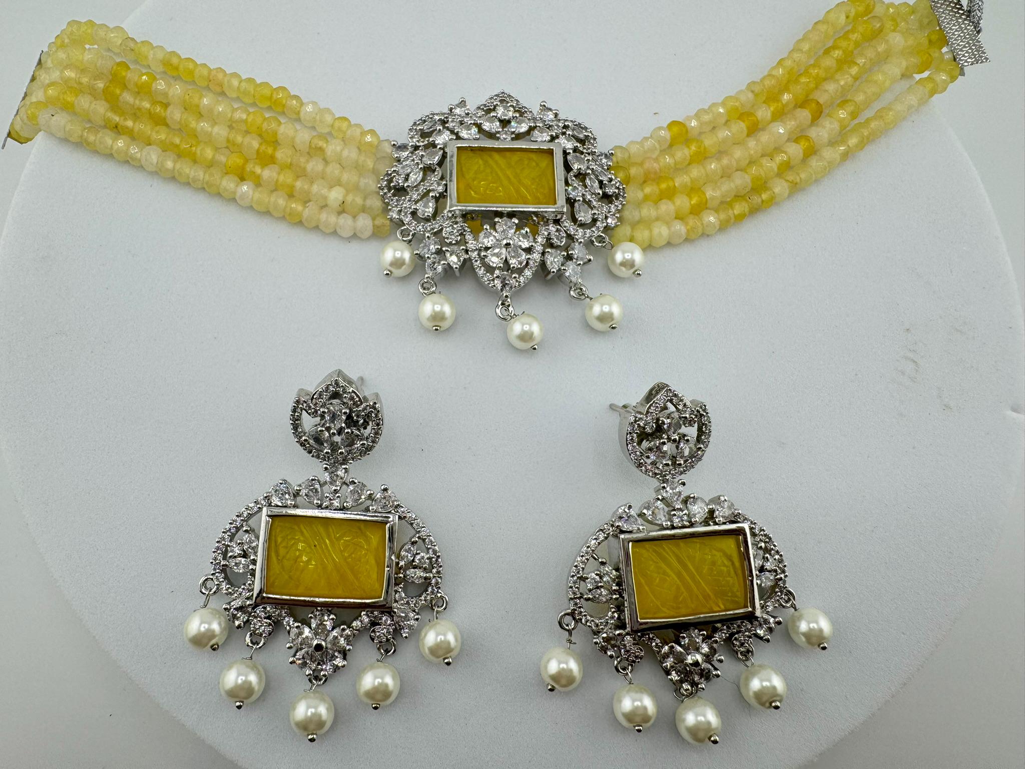 Premium fusion Choker necklace set with CZ pendant, carved stones and Onyx Hydro beads