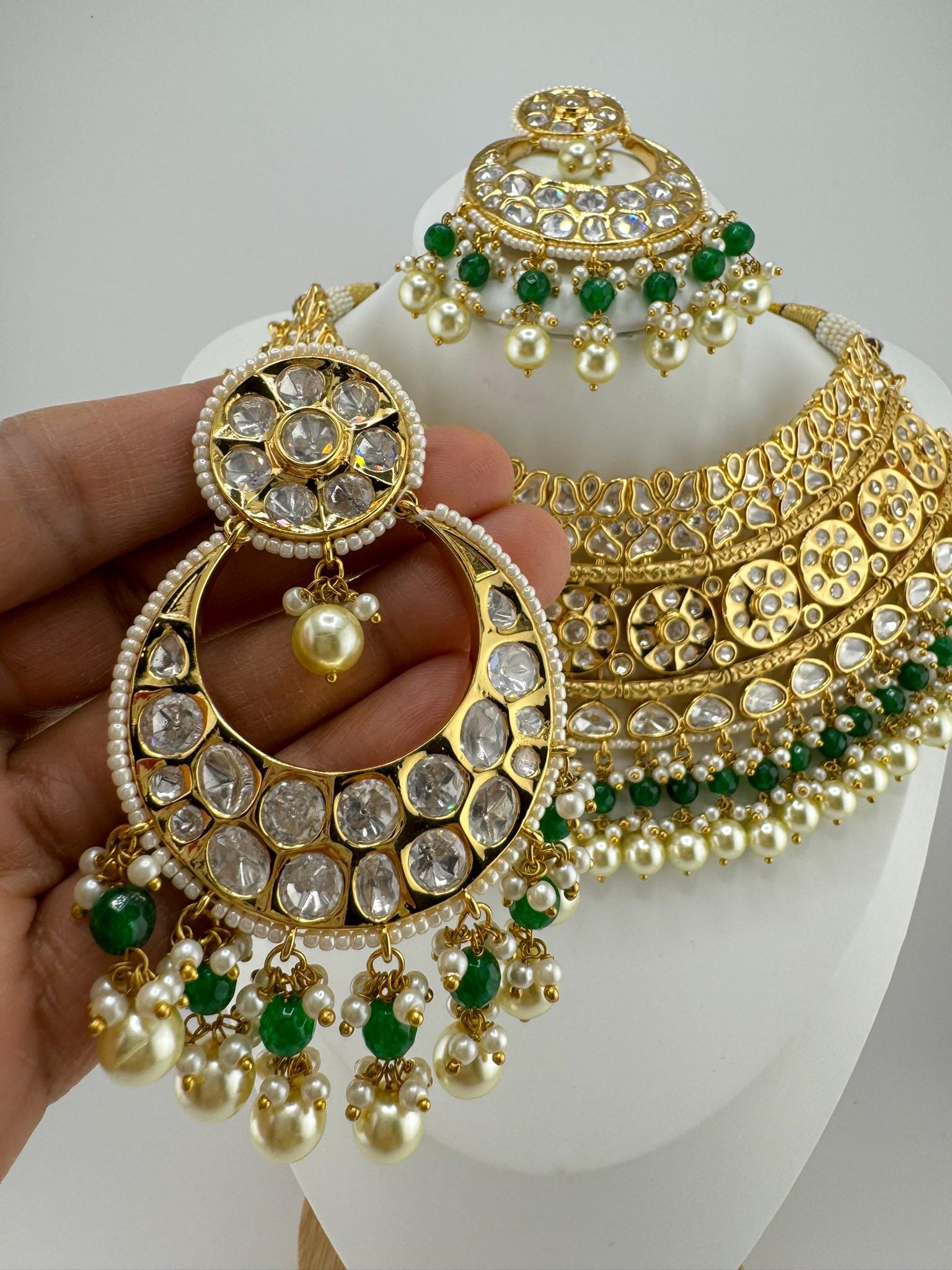 BRIDAL Tyaani Kundan Inspired Premium High gloss Broad Bridal necklace set with earring and Tika