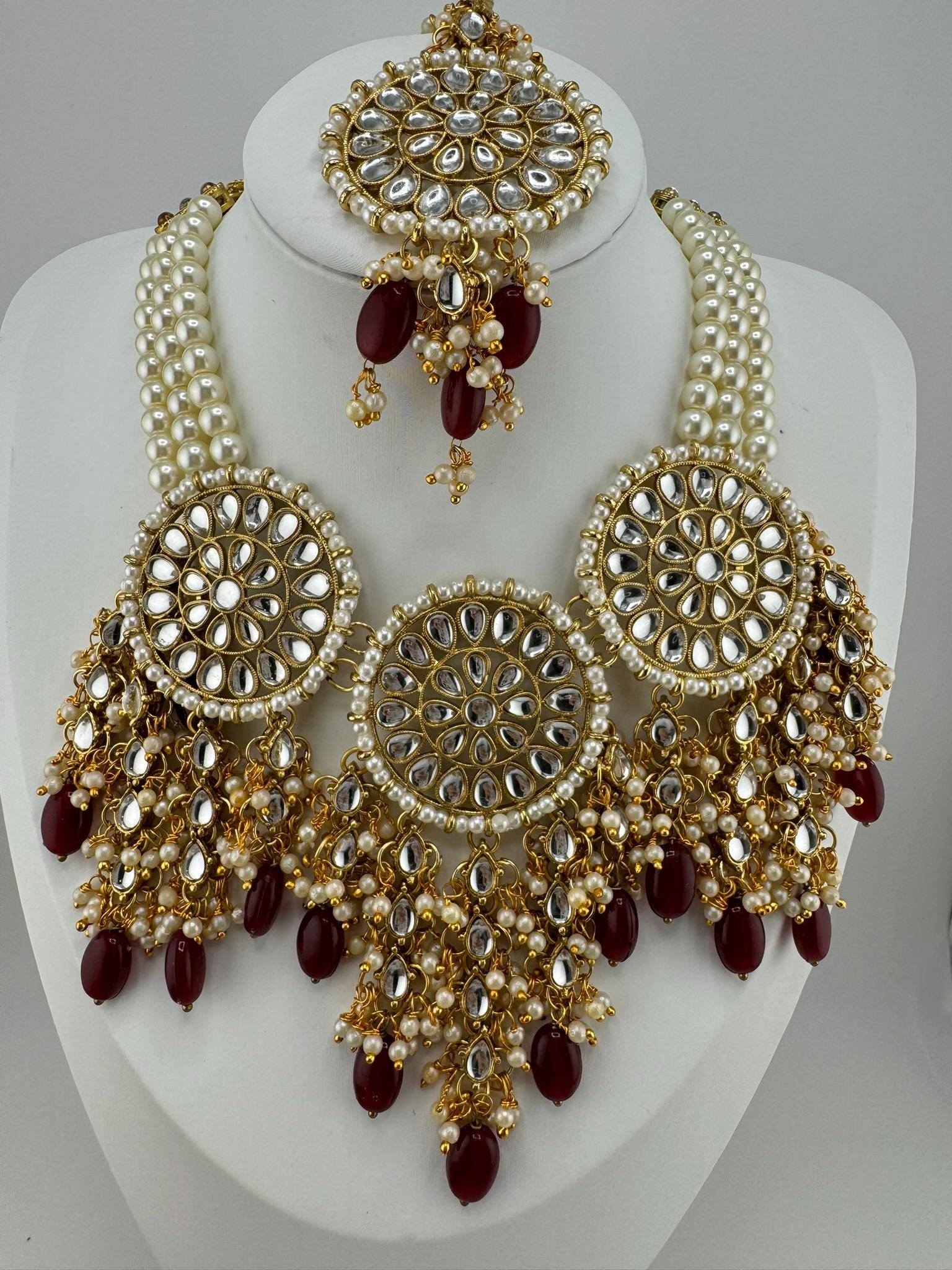 Kundan Heavy Bridal Necklace Set/High Quality Kundan set/Bridal necklace set with Big Studs and Tika/Bridal Jewelry/Indian Bridal set