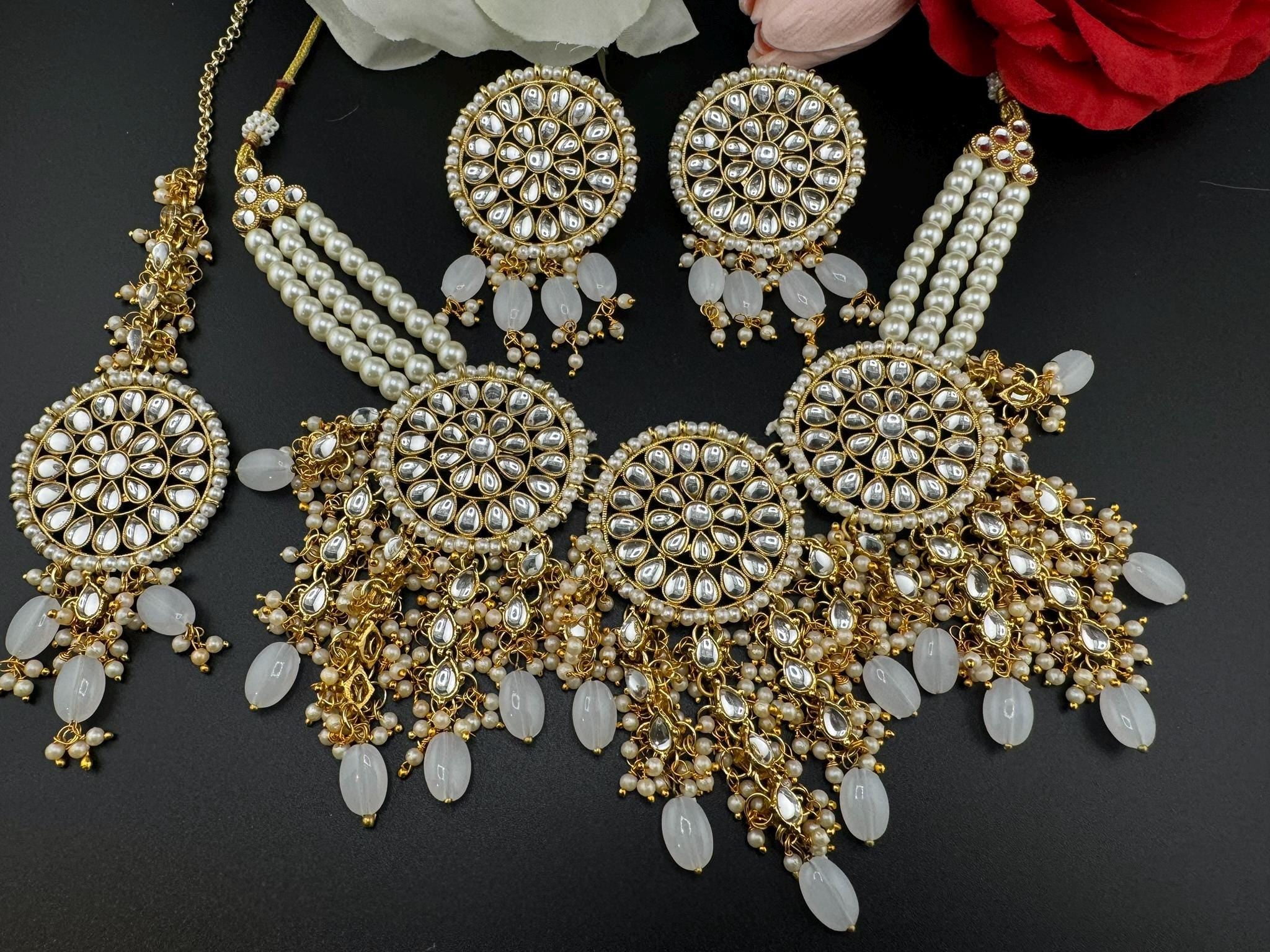 Kundan Heavy Bridal Necklace Set/High Quality Kundan set/Bridal necklace set with Big Studs and Tika/Bridal Jewelry/Indian Bridal set