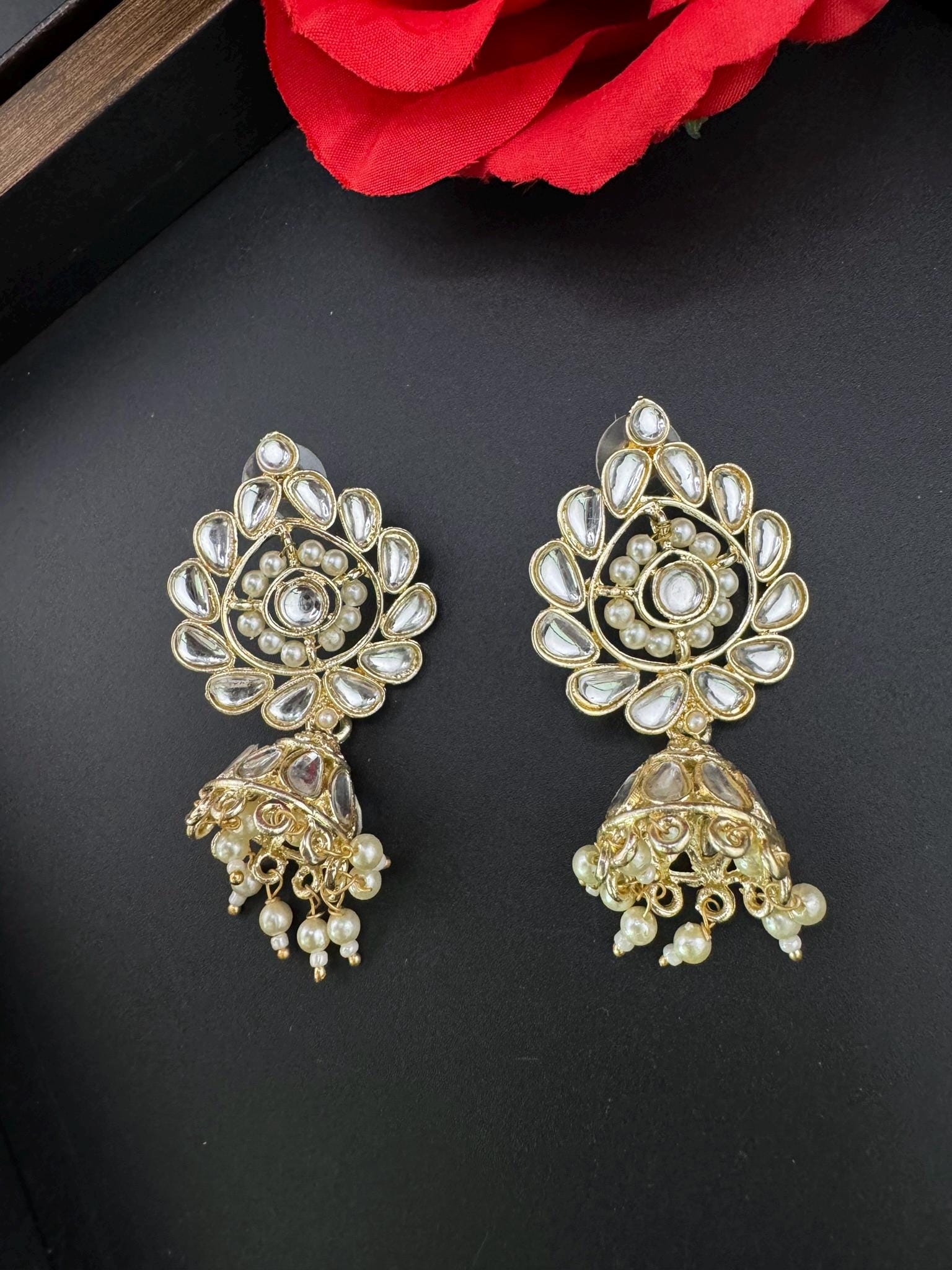 Uncut Kundan Jhumka, stone and pearls/Chandbali earring/Indian Earrings/Bridal Earring/Traditional earring/Statement earring/wedding jewelry
