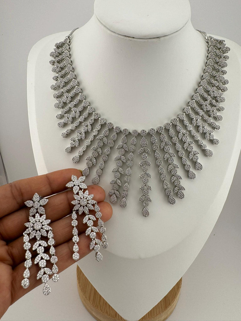 Premium American Diamond, Cubic Zirconia Bridal Collar Necklace with long earrings