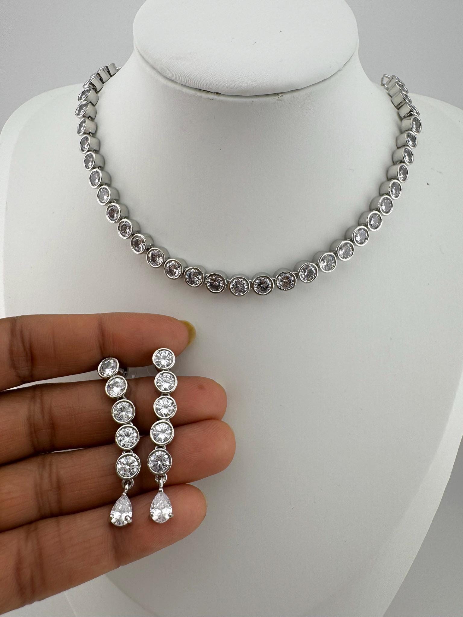 HQ Premium American Diamond(Cubic Zirconia) simple details, High Shine Sleek Necklace set with long earring/Bridesmaids wear/Kids jewelry