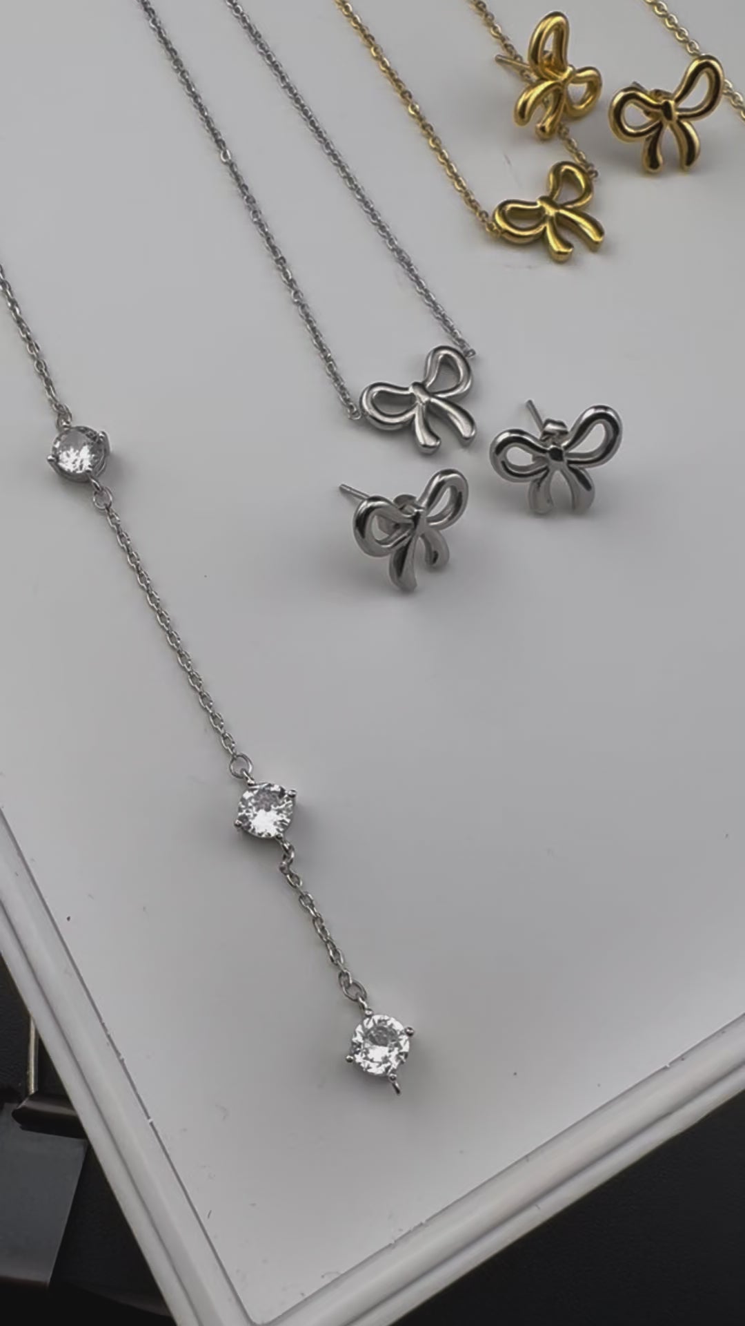 Anti-Tarnish Water resistant 18K Gold color plated necklace/everyday jewelry/Simple Office wear necklace/gold jewelry/Light weight jewelry